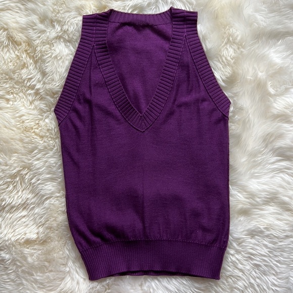 VTG D&G Cashmere Silk Sleeveless Deep V-Neck Top Shirt Knit Sweater Y2K Womens M - Picture 8 of 16